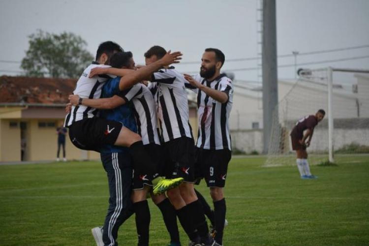 Ιστορική άνοδος με τρομερό ψαλίδι (βίντεο)