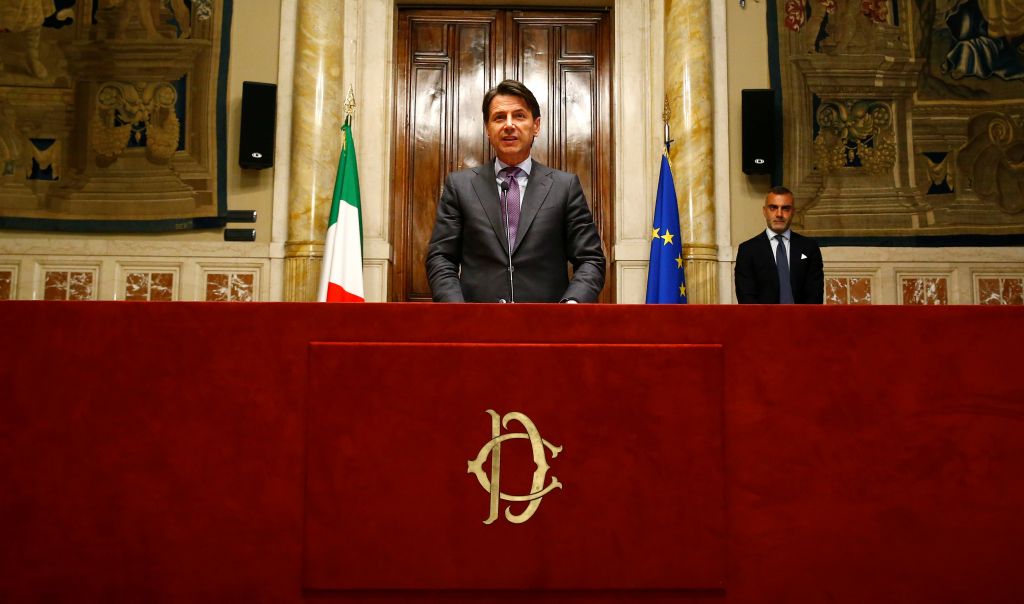 Τι πιθανότητες επιβίωσης έχει η υβριδική κυβέρνηση της Ιταλίας;