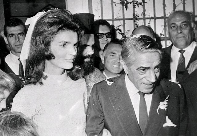 Η… γυμνή αλήθεια της Τζάκι και οι ατάκες του Αριστοτέλη Ωνάση