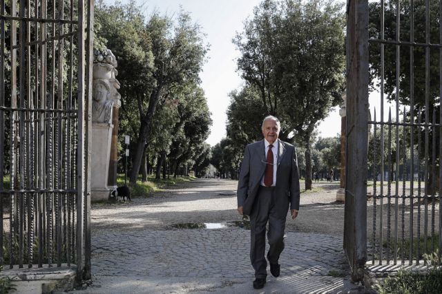 Ιταλία: «Τα παλάτια της εξουσίας κατά του δρόμου»