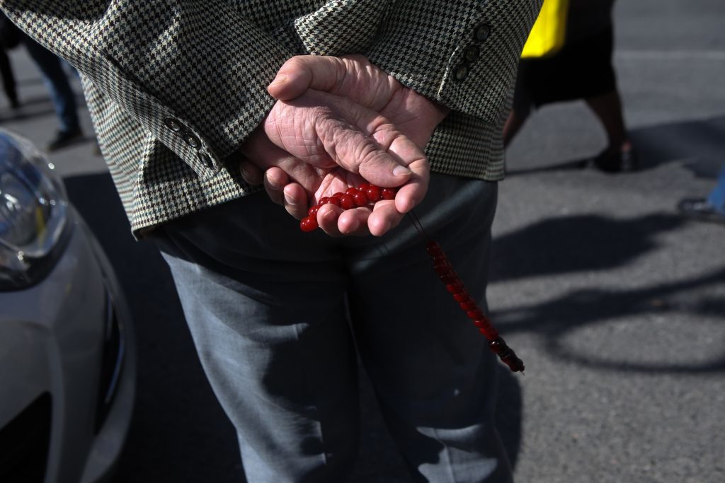 Σχέδιο για 13η σύνταξη ώστε να καλυφθούν οι απώλειες από τις περικοπές