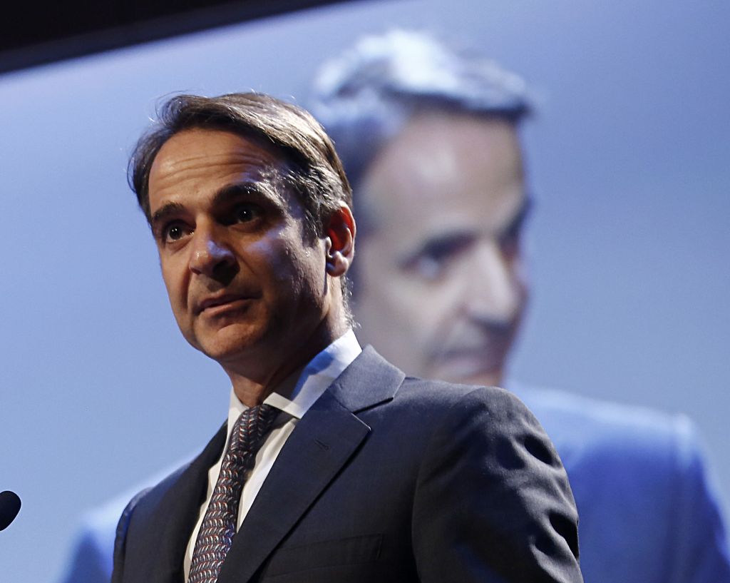 Μητσοτάκης στους βιομηχάνους: Δεσμεύομαι να μειώσω τους φόρους, δεσμευτείτε ότι θα τους πληρώνετε