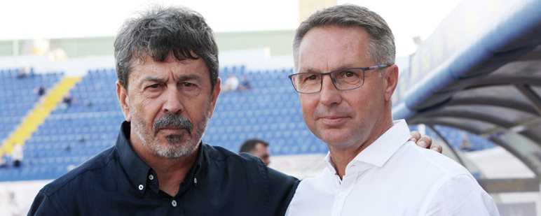 Εβγαλαν τη σεζόν οκτώ προπονητές, συνεχίζουν οι τέσσερις