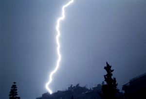 Ραγδαία αλλαγή του καιρού: Που θα χτυπήσουν βροχές και καταιγίδες