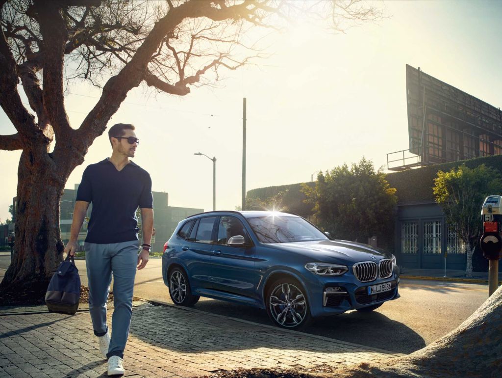 BMW Free2Drive για περισσότερη οδηγική απόλαυση, άνεση και ξεγνοιασιά.