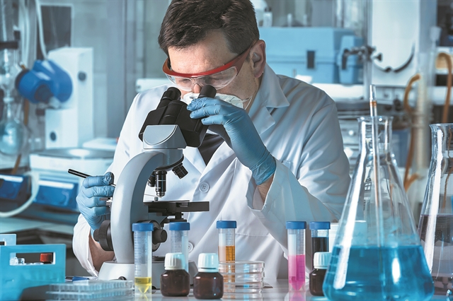 H πανδημία, ευκαιρία για την ανάπτυξη της βιοϊατρικής έρευνας