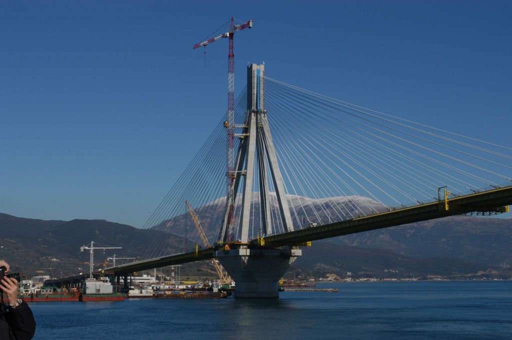 Διαμαρτυρία για τις τιμές των διοδίων στη γέφυρα Ρίο – Αντίρριο