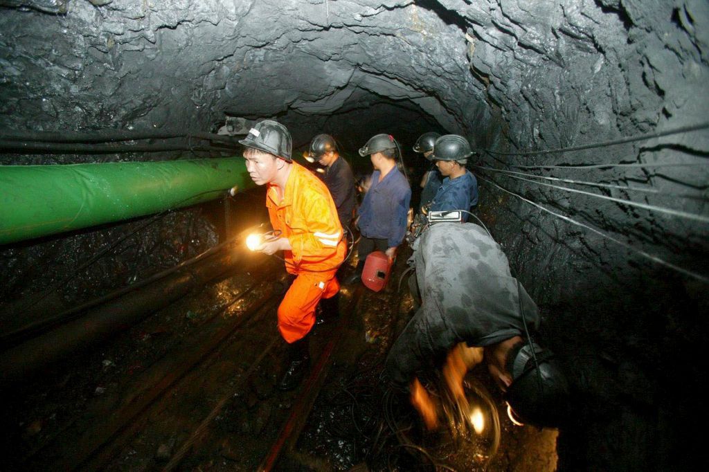 Κίνα: 11 μεταλλωρύχοι νεκροί και 23 διασωθέντες σε έκρηξη σε μεταλλείο