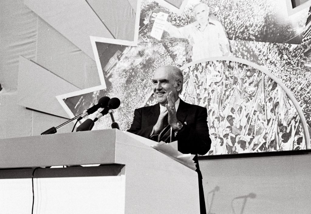 Το βίντεο του ΠΑΣΟΚ για την επέτειο θανάτου του Ανδρέα Παπανδρέου