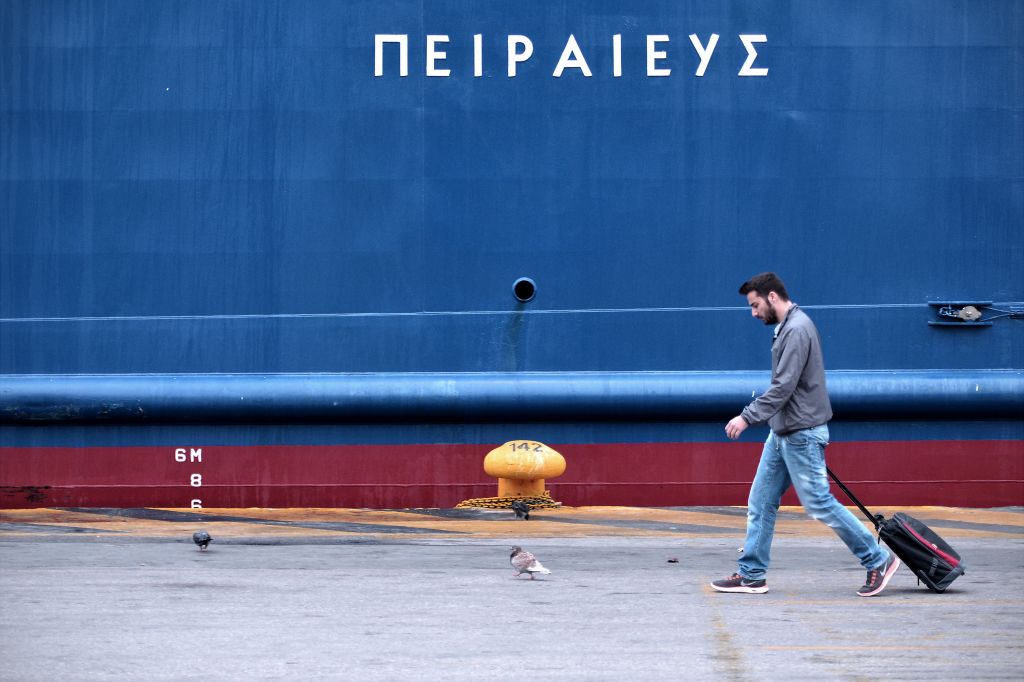 ΑΑΔΕ: Tα δικαιώματα και οι υποχρεώσεις των ταξιδιωτών