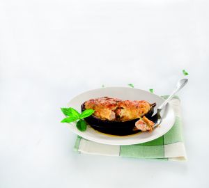 Μελιτζάνες παπουτσάκια με γιαούρτι