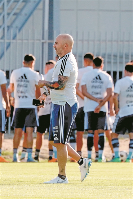 Ο Ταλιάφικο έβγαλε… στη σέντρα τον Σαμπάολι