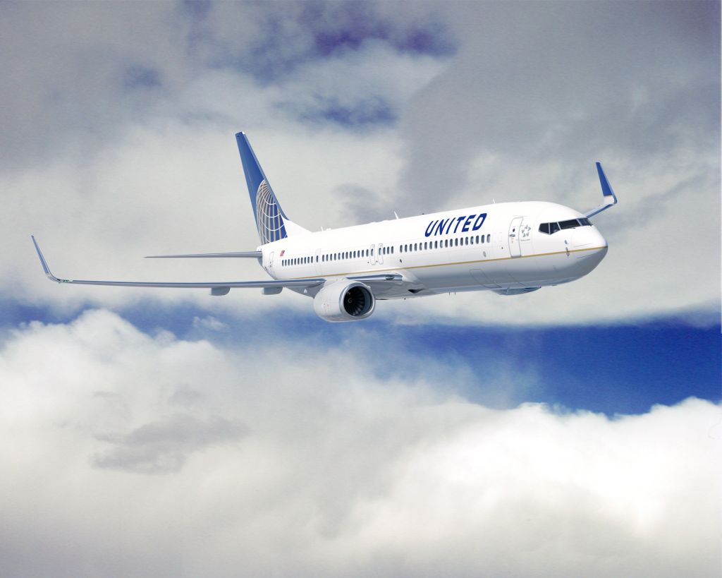 Ξαφνική αλλαγή πορείας αεροσκάφους της United Airlines