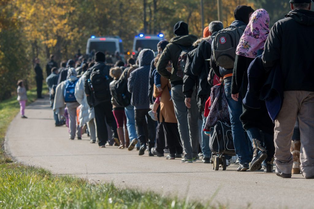 DW: Η Αλβανία ενδέχεται να γίνει τόπος μαζικής καταγραφής προσφύγων