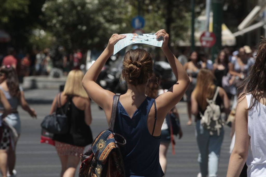 Ερχεται μίνι καύσωνας – Ανεβαίνει κι άλλο η θερμοκρασία