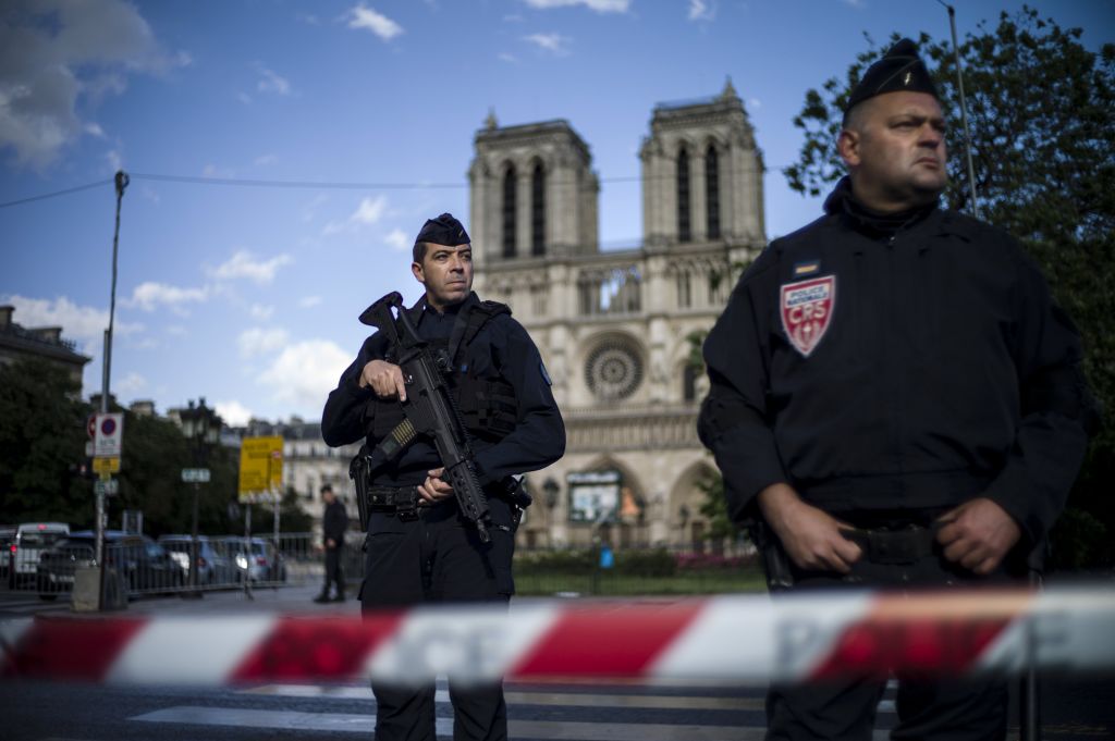 Σχέδιο τρομοκρατικής επίθεσης στη Γαλλία – Δύο συλλήψεις