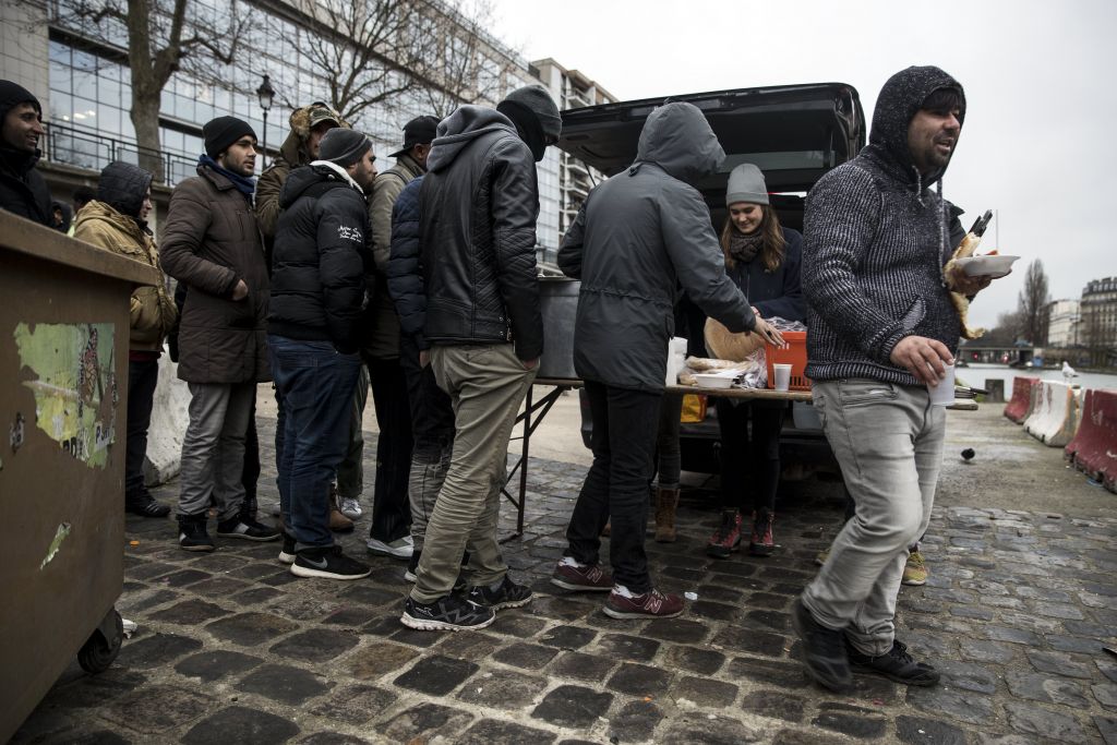 Καταγγέλλουν τη Γαλλική αστυνομία ότι κακοποιεί μετανάστες