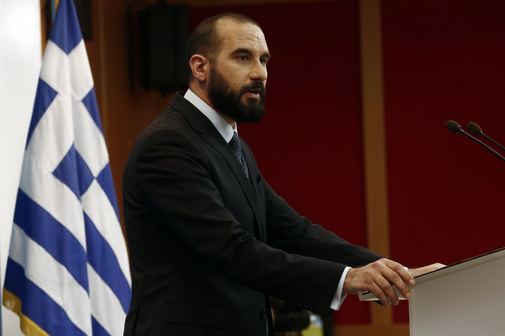 Τζανακόπουλος κατά Μητσοτάκη: Ας καταθέσει πρόταση μομφής