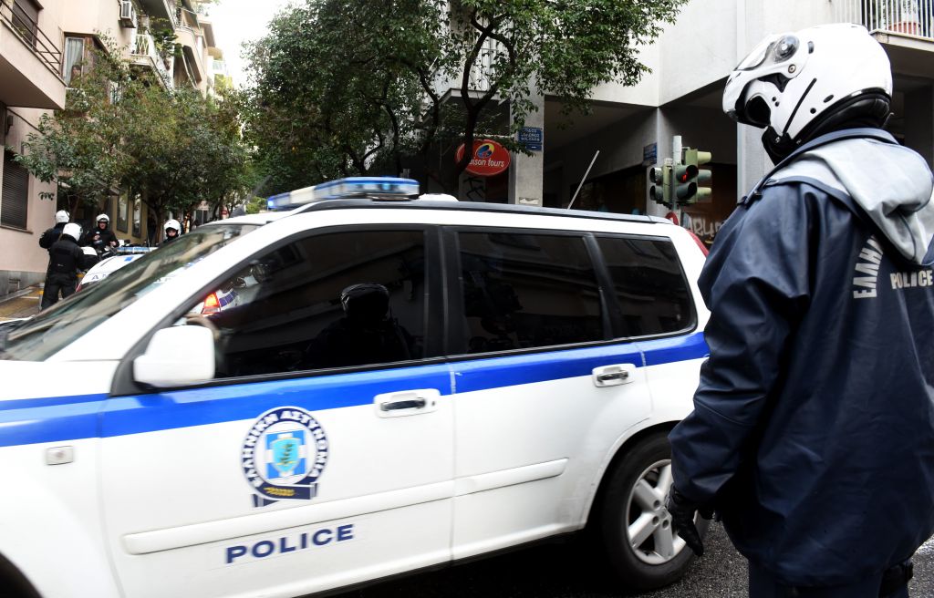 Θεσσαλονίκη: Δύο συλλήψεις για παράνομη διακίνηση αλλοδαπών