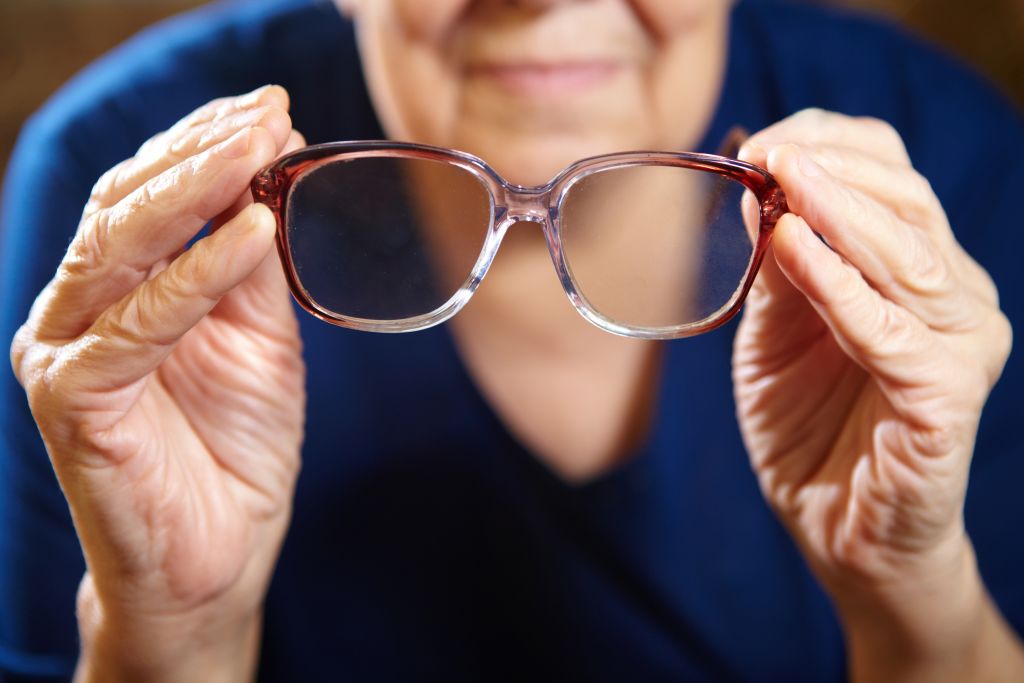 Γυαλιά οράσεως: Πώς θα τα αγοράζουν οι ασφαλισμένοι – Πως θα αποζημιώνονται