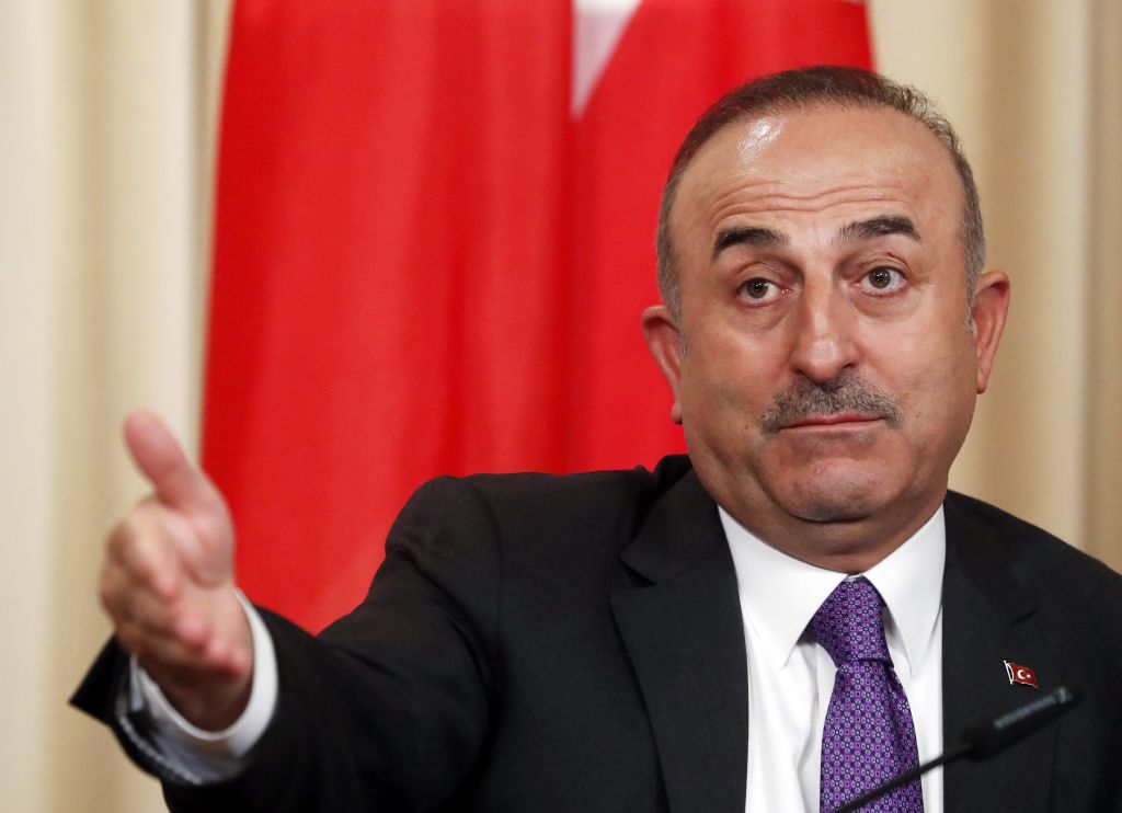 Cavusoglu: Turkey suspends migrant re-admission accord with Greece