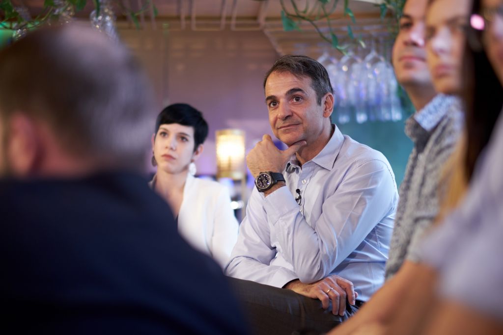 Πειραματισμούς σε γονείς και μαθητές καταγγέλλει η ΝΔ