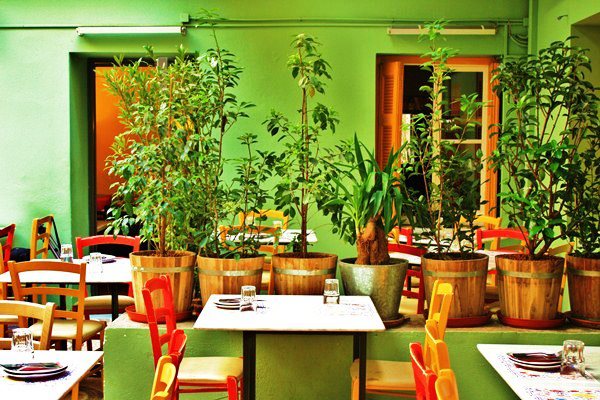 Salero Βαλτετσίου 51