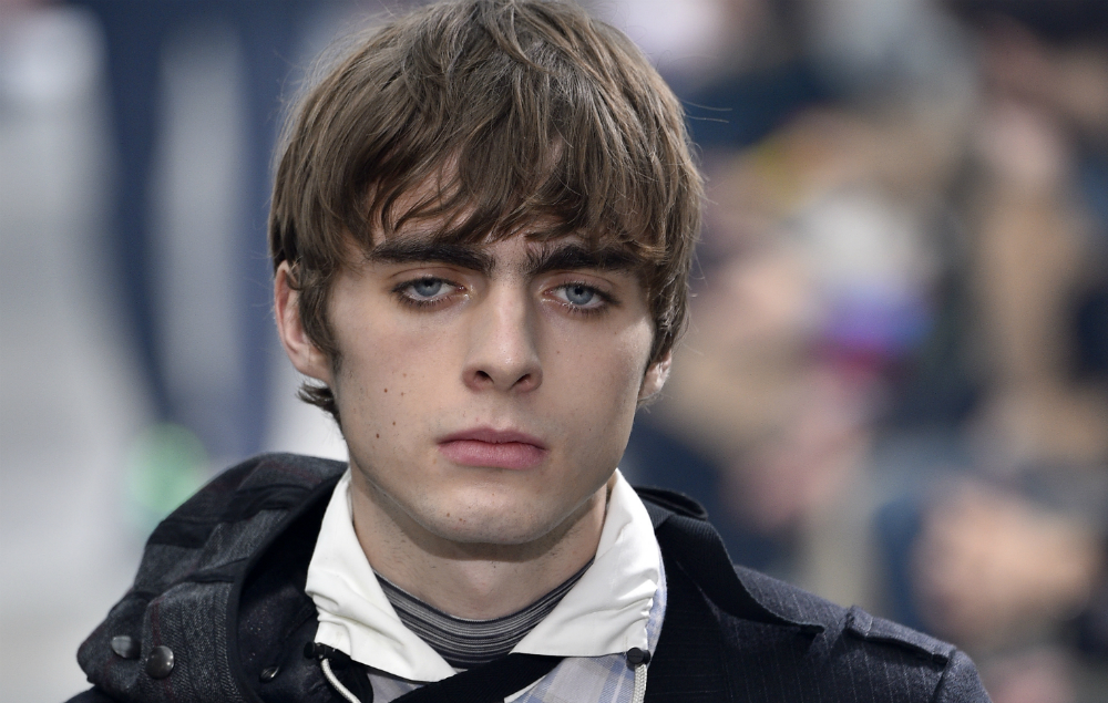 Καριέρα μοντέλου για το γιο του τραγουδιστή των Oasis