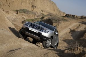 Πως πρέπει να περνάμε εμπόδια, κορμούς, χαντάκια με το SUV