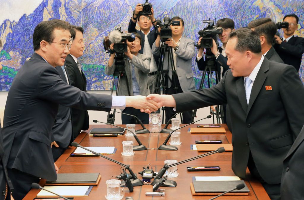 Εναρξη συνομιλιών για στρατιωτικά θέματα μεταξύ Βόρειας και Νότιας Κορέας
