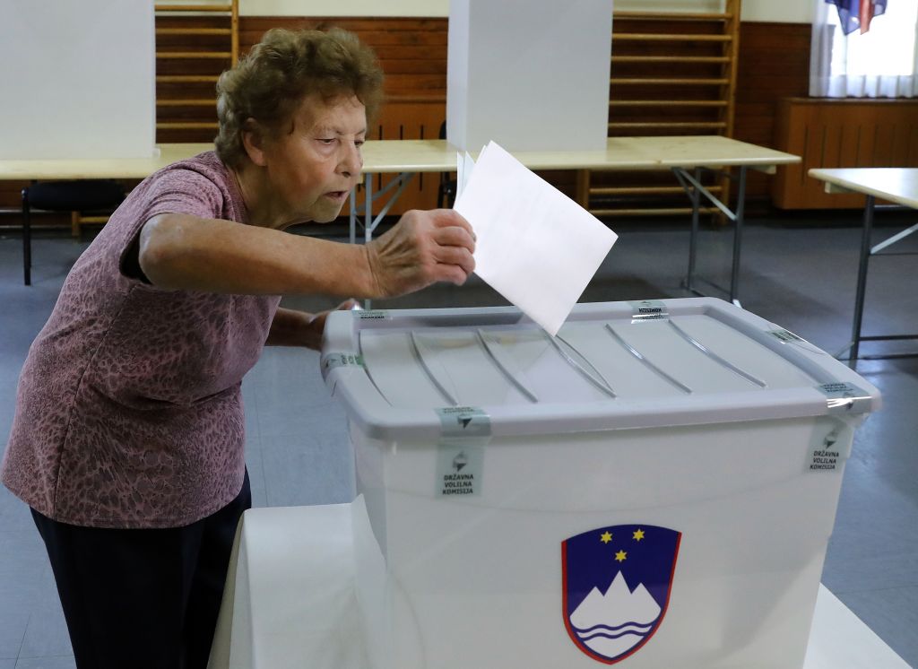 Η κεντροδεξιά φλερτάρει με την εξουσία στη Σλοβενία