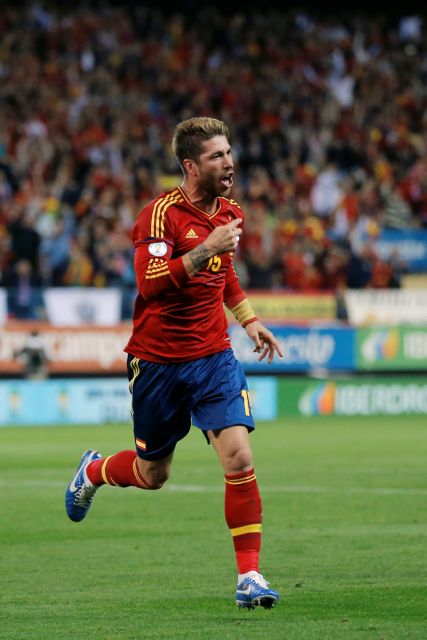 Κρατάει γερά την μπαγκέτα