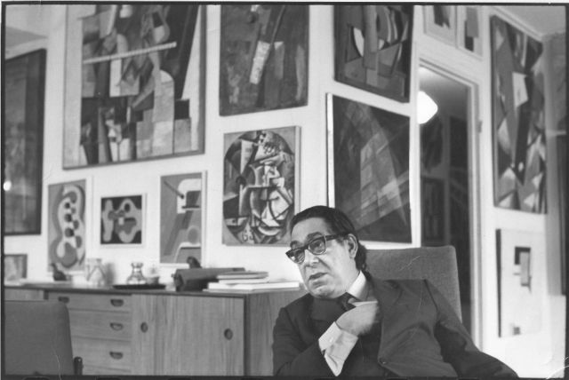 Αλλάζει πίστα κι απογειώνεται