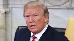 ΗΠΑ: Νόμιμο για το Ανώτατο Δικαστήριο το αντιμεταναστευτικό διάταγμα Τραμπ