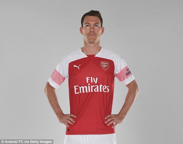 Υπέγραψε στην Αρσεναλ ο Λιχτστάινερ, ακολουθεί ο Παπασταθόπουλος