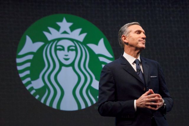 Αποχαιρετά τη Starbucks και ξανοίγεται στην πολιτική