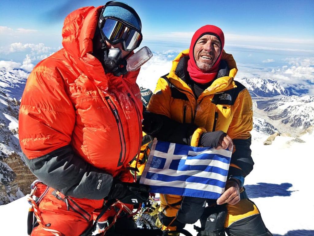 Οι δύο Ελληνες που κατέκτησαν τη δυσκολότερη κορυφή των Ιμαλαϊων