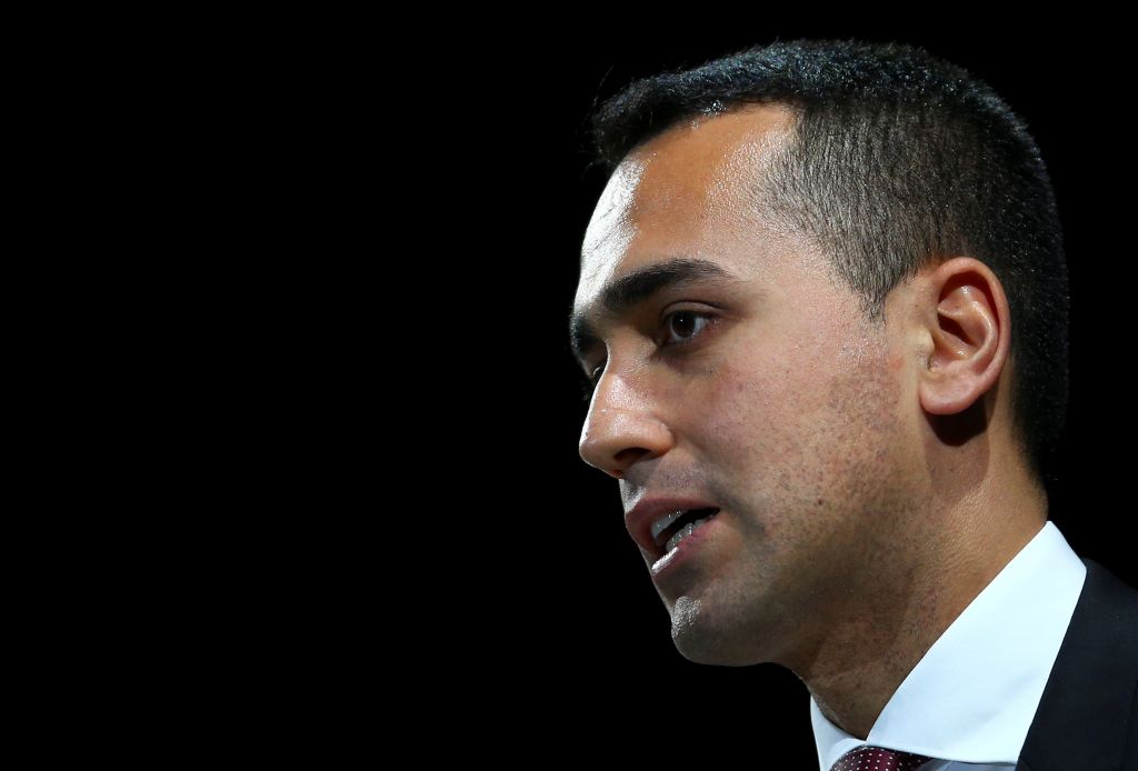 Η Ρώμη εξακολουθεί να περιμένει μια συγγνώμη από τον Μακρόν