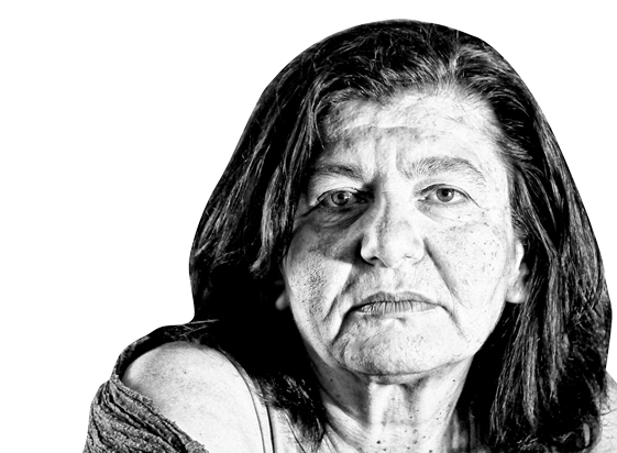 «Δεν θέλω ρεαλισμό, θέλω μαγεία: στην ποίηση, στην τέχνη, στη ζωή»