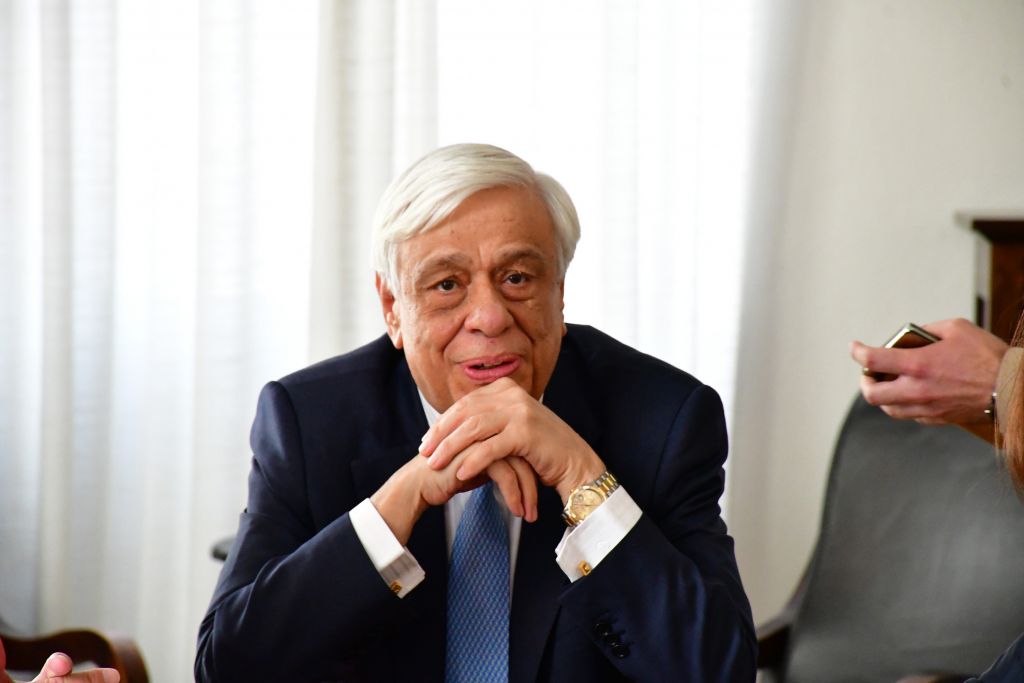 Συγχαρητήρια Παυλόπουλου στην ομάδα πόλο του Ολυμπιακού