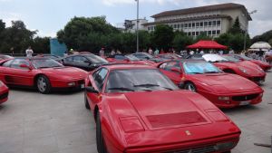 Τα Γιάννενα πλημμύρισαν από Ferrari!