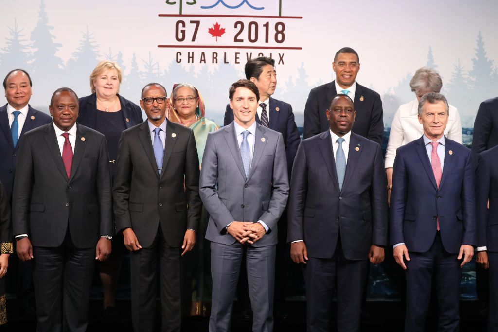 Δέσμευση των G7 να δώσουν 3 δισ. δολάρια για την εκπαίδευση των κοριτσιών