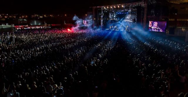 Εβαλαν φωτιά στην Πλατεία Νερού