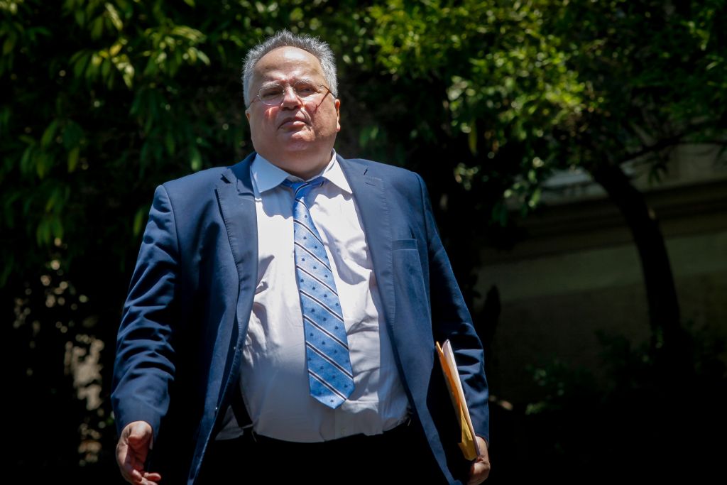 Τον Λαβρόφ συναντά στη Μόσχα ο Κοτζιάς την Τετάρτη