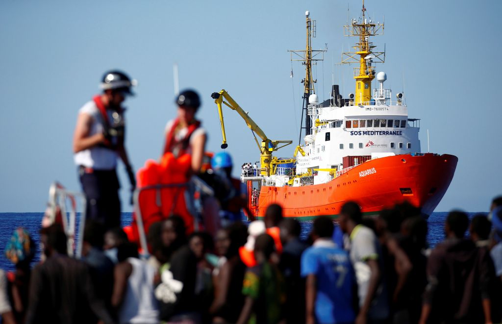 Η Ισπανία δίνει τέλος στην περιπέτεια των 629 μεταναστών του Aquarius