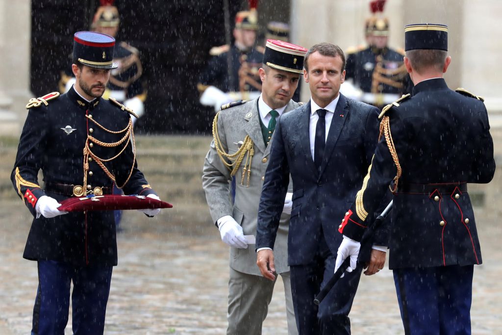 Τον Τζουζέπε Κόντε θα υποδεχτεί ο Μακρόν