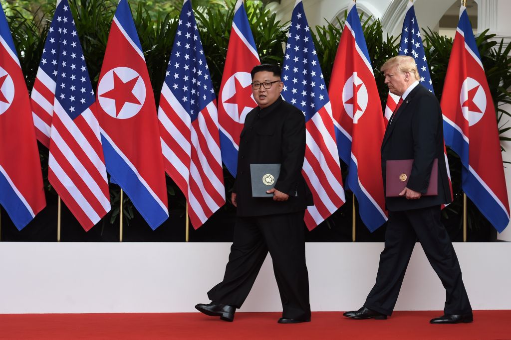 ΗΠΑ – Β. Κορέα: «Iστορική» συνάντηση χωρίς σημαντική τομή