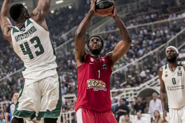 Το ντέρμπι σε δεύτερο πλάνο