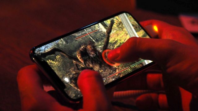 Εικονικές περιπέτειες στο κινητό!