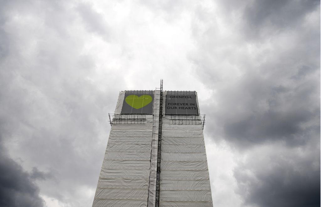 Ενας χρόνος μετά την πύρινη κόλαση στον Πύργο Γκρένφελ